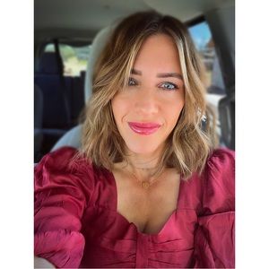 Meet your Posher, April